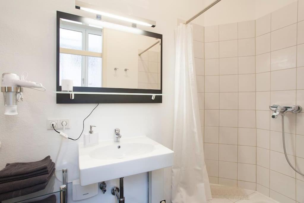 Exclusive 2-Room Souterrain Apartment Nürnberg Eksteriør bilde