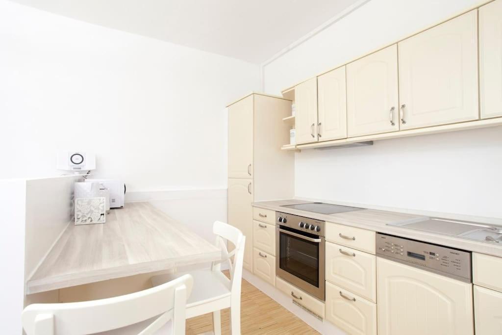 Exclusive 2-Room Souterrain Apartment Nürnberg Eksteriør bilde